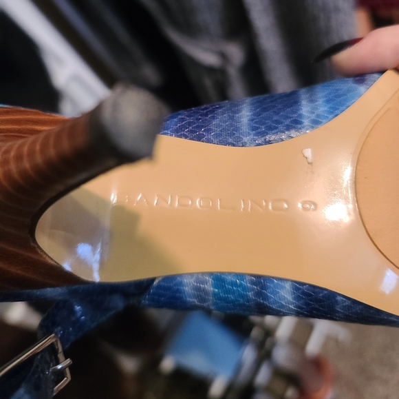 Bandolino VINTAGE Shades of Blue Open Toe High Heels - Picture 5 of 10